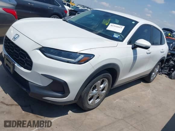 2023 Honda HR-V LX с VIN 3CZRZ1H3XPM743705, выставлен на аукционе IAAI как лот 42331612 с пробегом 24 452 миль миль и . История ставок и продаж доступна на DreamBid. Изображение 2.