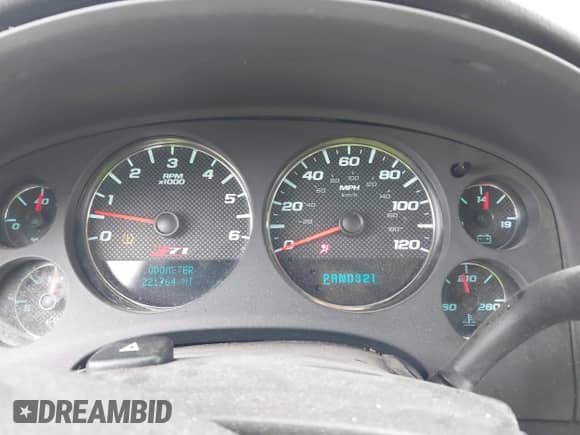 2008 Chevrolet Suburban 2LT с VIN 3GNFK16398G112127, выставлен на аукционе IAAI как лот 42589795 с пробегом 221 764 миль миль и . История ставок и продаж доступна на DreamBid. Изображение 7.