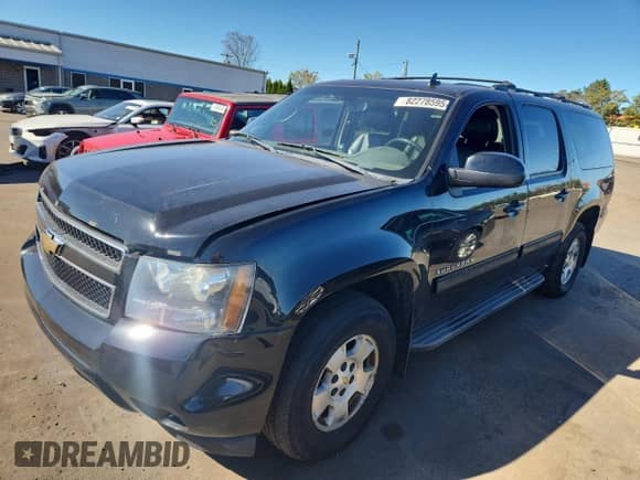 2011 Chevrolet Suburban LT с VIN 1GNSKJE38BR362241, выставлен на аукционе Copart как лот 82278595 с пробегом 194 651 миль миль и Чистый • Clean title. История ставок и продаж доступна на DreamBid. Изображение 1.