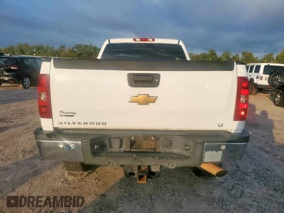 2013 Chevrolet Silverado 2500HD LT с VIN 1GC1KXCG1DF157748, выставлен на аукционе Copart как лот 82367485 с пробегом 153 381 миль миль и Списание • Salvage title. История ставок и продаж доступна на DreamBid. Изображение 6.