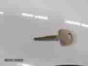 2000 Hyundai Elantra с VIN KMHJW35F1YU169770, выставлен на аукционе IAAI как лот 39310665 с пробегом 229 957 миль миль и . История ставок и продаж доступна на DreamBid. Изображение 11.