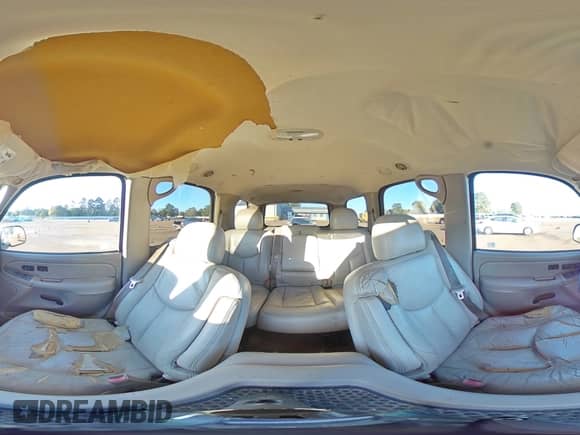 2004 Chevrolet Tahoe LT z VIN 1GNEC13Z64R178923, wystawiony jako Copart lot #82502875 z przebiegiem 283 485 mil mil oraz Szkoda całkowita • Salvage title. Historia ofert i sprzedaży dostępna na DreamBid. Obrazek 16.