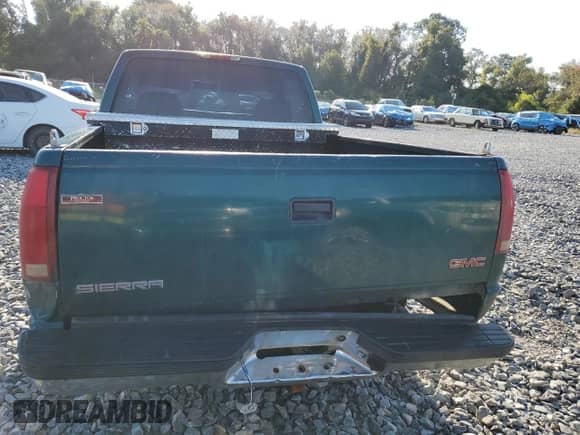 1998 GMC Sierra 1500 с VIN 1GTEC14M9WZ552035, выставлен на аукционе Copart как лот 69945255 с пробегом 234 454 миль миль и Списание • Salvage title. История ставок и продаж доступна на DreamBid. Изображение 6.