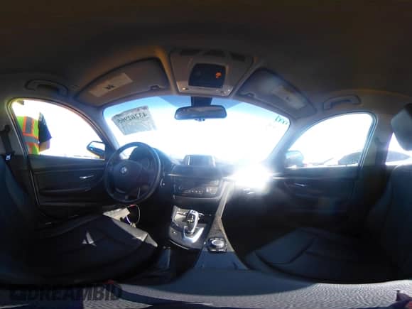 2018 BMW 3 Series 320i with VIN WBA8A9C55JAH12687, listed as a IAAI auction lot 43262965 with 125,811 mi miles and . Bid and sale history available at DreamBid. Image 18.