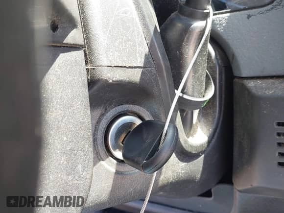 2014 Ford F-150 XL z VIN 1FTEX1CM9EFB16548, wystawiony jako IAAI lot #41743490 z przebiegiem 232 325 mil mil oraz . Historia ofert i sprzedaży dostępna na DreamBid. Obrazek 11.