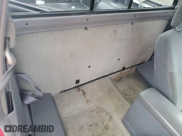 1998 Nissan Frontier XE z VIN 1N6DD26Y5WC382321, wystawiony jako Copart lot #81595055 z przebiegiem 218 441 mil mil oraz Czysty tytuł • Clean title. Historia ofert i sprzedaży dostępna na DreamBid. Obrazek 10.