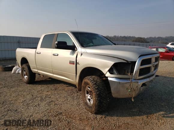 2010 Dodge 2500 SLT with VIN 3D7UT2CL3AG161679, listed as a Copart auction lot 76006454 with 206,157 mi miles and Salvage title. Bid and sale history available at DreamBid. Image 4.