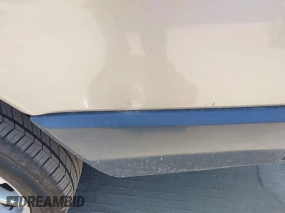 1988 Mercedes-Benz 300 E z VIN WDBEA30DXJA650536, wystawiony jako IAAI lot #42671132 z przebiegiem 263 671 mil mil oraz . Historia ofert i sprzedaży dostępna na DreamBid. Obrazek 6.