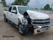 2011 Chevrolet Silverado 1500 LT z VIN 3GCPCSE04BG373602, wystawiony jako IAAI lot #42766018 z przebiegiem 152 477 mil mil oraz . Historia ofert i sprzedaży dostępna na DreamBid. Obrazek 1.
