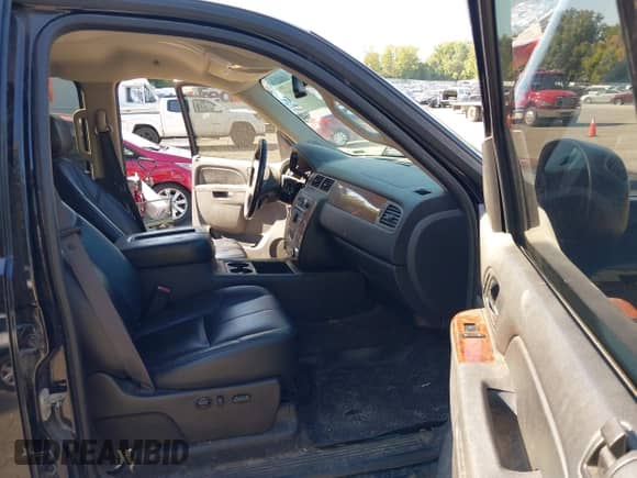 2011 Chevrolet Silverado 1500 LTZ with VIN 3GCUKTE2XBG259942, listed as a IAAI auction lot 43181017 with 219,497 mi miles and . Bid and sale history available at DreamBid. Image 5.