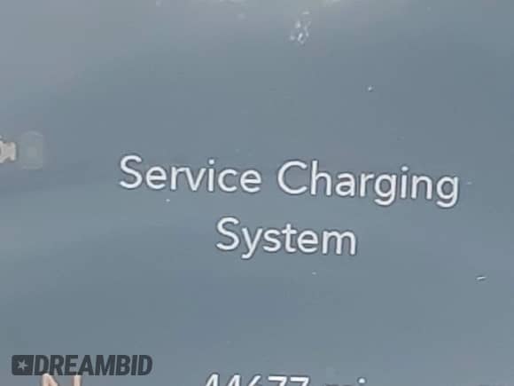 2021 Jeep Wrangler Unlimited Sahara z VIN 1C4JJXP62MW826470, wystawiony jako IAAI lot #41651709 z przebiegiem 44 677 mil mil oraz . Historia ofert i sprzedaży dostępna na DreamBid. Obrazek 17.