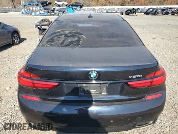 2019 BMW 7 Series 750i xDrive z VIN WBA7F2C54KB239989, wystawiony jako Copart lot #76759694 z przebiegiem 72 867 mil mil oraz Szkoda całkowita • Salvage title. Historia ofert i sprzedaży dostępna na DreamBid. Obrazek 6.
