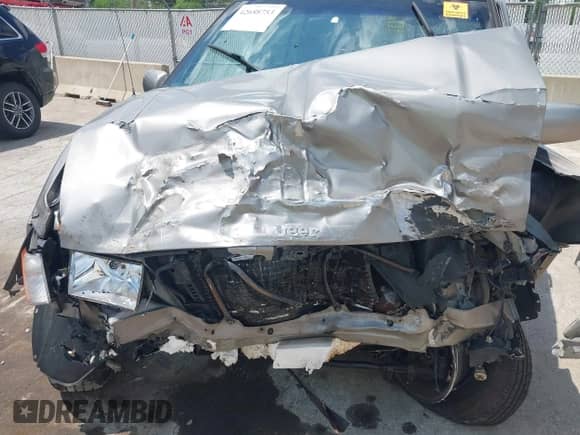 1998 Jeep Grand Cherokee Limited с VIN 1J4GZ78Y5WC308600, выставлен на аукционе IAAI как лот 42688753 с пробегом Не указан миль и . История ставок и продаж доступна на DreamBid. Изображение 10.