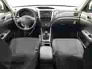 2012 Subaru Forester X Premium z VIN JF2SHADC3CG469401, wystawiony jako Copart lot #49228085 z przebiegiem 118 508 mil mil oraz Czysty tytuł • Clean title. Historia ofert i sprzedaży dostępna na DreamBid. Obrazek 8.