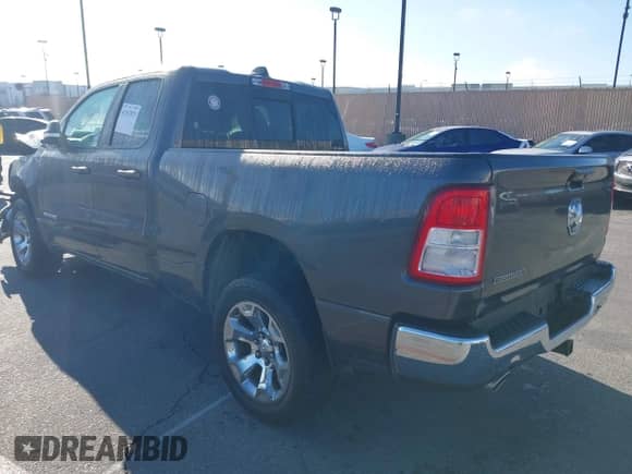 2022 Ram 1500 Big Horn z VIN 1C6RREBT1NN436343, wystawiony jako IAAI lot #41367073 z przebiegiem 13 784 mil mil oraz . Historia ofert i sprzedaży dostępna na DreamBid. Obrazek 3.