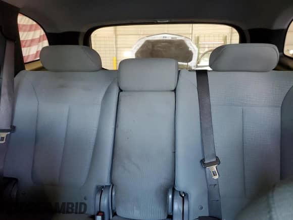2012 Hyundai Santa Fe GLS с VIN 5XYZGDAB6CG165365, выставлен на аукционе Copart как лот 81910995 с пробегом 212 536 миль миль и Чистый • Clean title. История ставок и продаж доступна на DreamBid. Изображение 10.