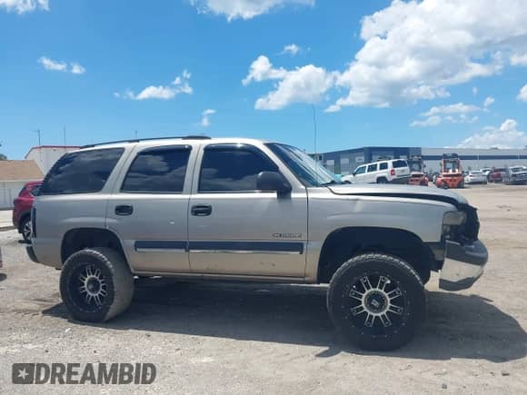2003 Chevrolet Tahoe LS with VIN 1GNEC13V63R222480, listed as a IAAI auction lot 42829157 with Not provided miles and . Bid and sale history available at DreamBid. Image 13.