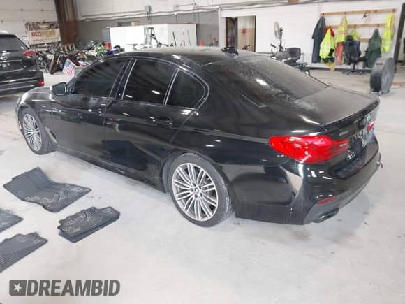 2019 BMW 5 Series M550i xDrive с VIN WBAJB9C54KB289284, выставлен на аукционе IAAI как лот 43067073 с пробегом 65 283 миль миль и . История ставок и продаж доступна на DreamBid. Изображение 3.