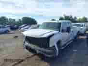 2007 Chevrolet Silverado 2500HD LT3 z VIN 1GCHK23DX7F144198, wystawiony jako IAAI lot #42725125 z przebiegiem 270 886 mil mil oraz . Historia ofert i sprzedaży dostępna na DreamBid. Obrazek 2.