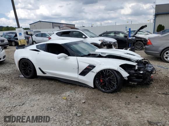 2015 Chevrolet Corvette Z06 2LZ с VIN 1G1YR2D67F5606760, выставлен на аукционе Copart как лот 65966274 с пробегом 37 287 миль миль и На запчасти • Non repairable. История ставок и продаж доступна на DreamBid. Изображение 4.