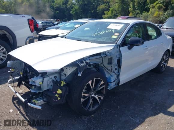 2024 Volvo S60 Plus Dark Theme z VIN 7JRL12FL5RG285775, wystawiony jako IAAI lot #43211909 z przebiegiem 21 510 mil mil oraz . Historia ofert i sprzedaży dostępna na DreamBid. Obrazek 19.