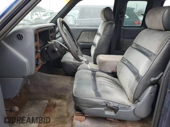 1990 Dodge Dakota z VIN 1B7FL23X2LS638751, wystawiony jako Copart lot #44015715 z przebiegiem 197 199 mil mil oraz Nie do naprawy • Non repairable. Historia ofert i sprzedaży dostępna na DreamBid. Obrazek 7.