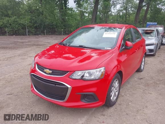 2020 Chevrolet Sonic LT with VIN 1G1JD5SB3L4104217, listed as a IAAI auction lot 42332134 with 121,577 mi miles and . Bid and sale history available at DreamBid. Image 17.