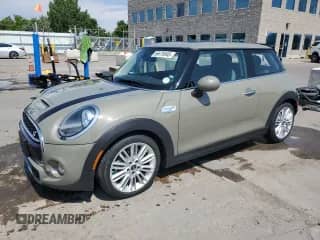 2019 MINI Hardtop Cooper S с VIN WMWXP7C53K2A51753, выставлен на аукционе Copart как лот 66675945 с пробегом 28 156 миль миль и Списание • Salvage title. История ставок и продаж доступна на DreamBid. Изображение 1.