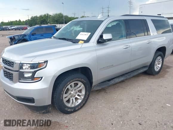 2020 Chevrolet Suburban LT с VIN 1GNSKHKC0LR285945, выставлен на аукционе IAAI как лот 42622819 с пробегом 39 764 миль миль и . История ставок и продаж доступна на DreamBid. Изображение 2.