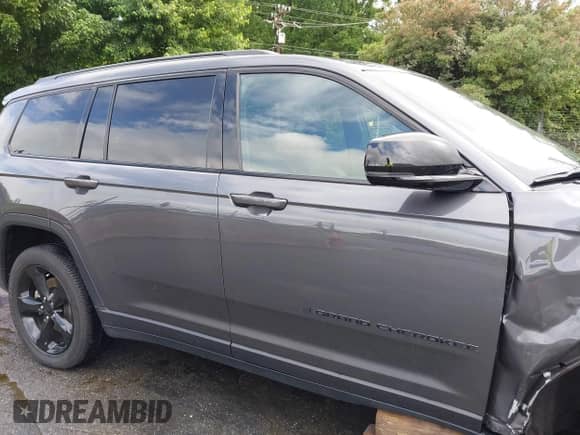 2023 Jeep Grand Cherokee Laredo с VIN 1C4RJKAG6P8828982, выставлен на аукционе IAAI как лот 42251341 с пробегом 54 028 миль миль и . История ставок и продаж доступна на DreamBid. Изображение 13.