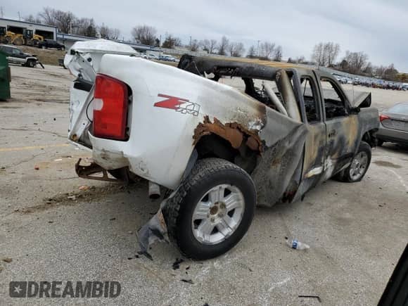 2009 Chevrolet Silverado 1500 LTZ с VIN 1GCEK39029Z116166, выставлен на аукционе Copart как лот 46676735 с пробегом Не указан миль и На запчасти • Non repairable. История ставок и продаж доступна на DreamBid. Изображение 3.