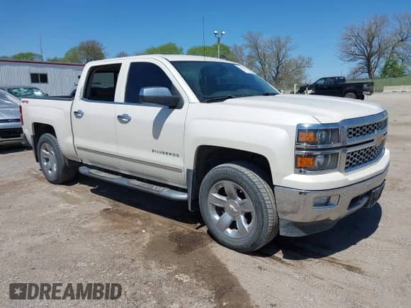 2014 Chevrolet Silverado 1500 LTZ z VIN 3GCUKSEJ0EG439324, wystawiony jako IAAI lot #42148611 z przebiegiem 176 409 mil mil oraz . Historia ofert i sprzedaży dostępna na DreamBid. Obrazek 1.
