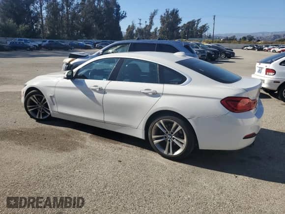 2019 BMW 4 Series 430i z VIN WBA4J1C57KBM17387, wystawiony jako Copart lot #89822405 z przebiegiem 61 523 mil mil oraz Czysty tytuł • Clean title. Historia ofert i sprzedaży dostępna na DreamBid. Obrazek 2.