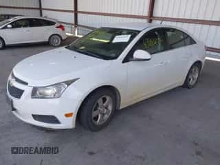 2014 Chevrolet Cruze 1LT с VIN 1G1PC5SB0E7307970, выставлен на аукционе IAAI как лот 43443821 с пробегом 177 010 миль миль и . История ставок и продаж доступна на DreamBid. Изображение 2.