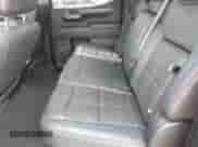 2022 Chevrolet Silverado 1500 High Country z VIN 2GCUDJED6N1501400, wystawiony jako IAAI lot #42346885 z przebiegiem 100 454 mil mil oraz . Historia ofert i sprzedaży dostępna na DreamBid. Obrazek 8.