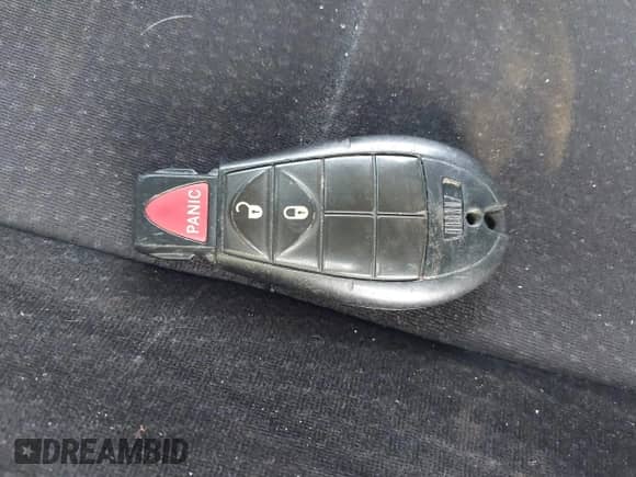 2014 Dodge Grand Caravan SXT with VIN 2C4RDGBGXER138141, listed as a IAAI auction lot 41201505 with 156,445 mi miles and . Bid and sale history available at DreamBid. Image 11.