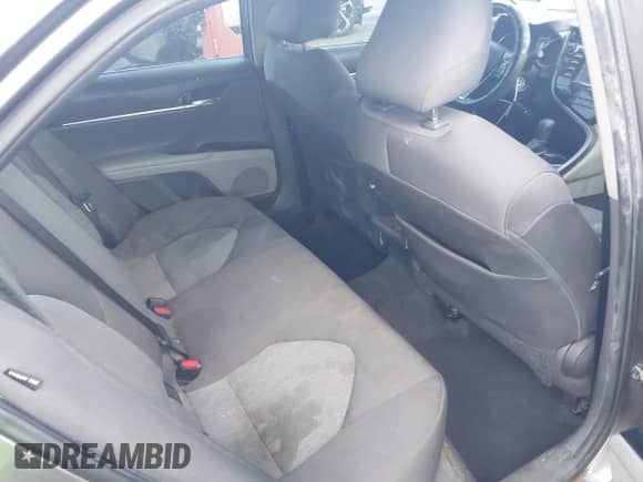 2020 Toyota Camry LE with VIN 4T1C11AK8LU400249, listed as a IAAI auction lot 43265675 with 226,398 mi miles and . Bid and sale history available at DreamBid. Image 8.