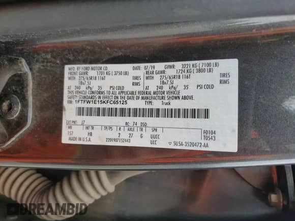 2019 Ford F-150 XL z VIN 1FTFW1E15KFC65125, wystawiony jako Copart lot #62312555 z przebiegiem 110 678 mil mil oraz Szkoda całkowita • Salvage title. Historia ofert i sprzedaży dostępna na DreamBid. Obrazek 12.