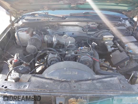 1997 Chevrolet Silverado 2500 с VIN 1GCGC29R5VE130756, выставлен на аукционе IAAI как лот 43290604 с пробегом 178 722 миль миль и . История ставок и продаж доступна на DreamBid. Изображение 10.