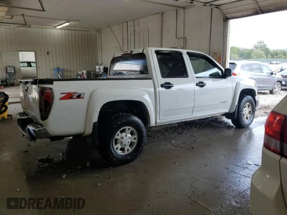 2005 Chevrolet Colorado 1SE LS Z71 with VIN 1GCDS136158172029, listed as a Copart auction lot 82131645 with 321,522 mi miles and Salvage title. Bid and sale history available at DreamBid. Image 3.