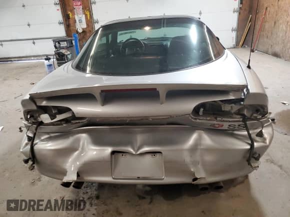 2002 Chevrolet Camaro Z28 z VIN 2G1FP22G722136888, wystawiony jako Copart lot #75919614 z przebiegiem 83 954 mil mil oraz Szkoda całkowita • Salvage title. Historia ofert i sprzedaży dostępna na DreamBid. Obrazek 6.