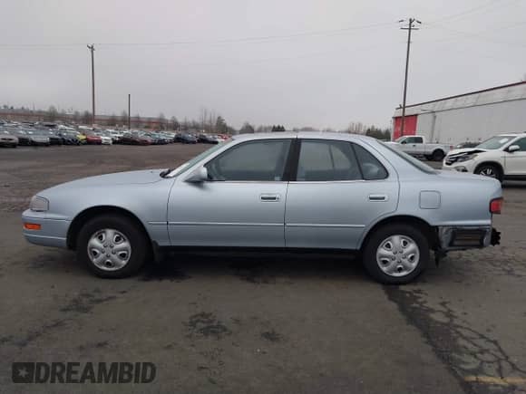 1994 Toyota Camry LE z VIN JT2SK12E2R0207688, wystawiony jako IAAI lot #41323827 z przebiegiem 162 680 mil mil oraz . Historia ofert i sprzedaży dostępna na DreamBid. Obrazek 14.