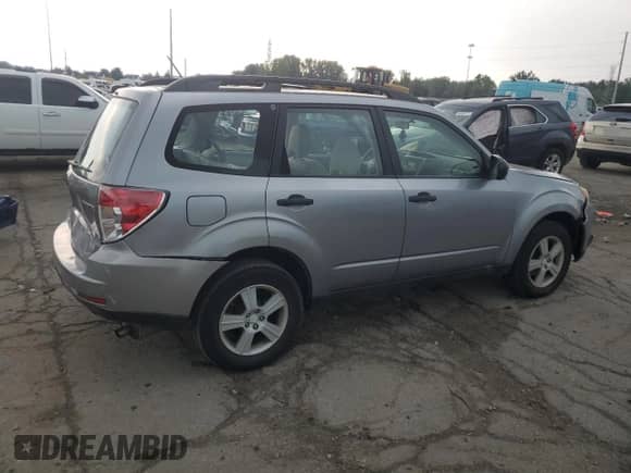 2010 Subaru Forester X с VIN JF2SH6BC3AG913809, выставлен на аукционе Copart как лот 65800225 с пробегом 213 561 миль миль и Чистый • Clean title. История ставок и продаж доступна на DreamBid. Изображение 3.