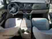 2018 Kia Sedona L с VIN KNDMA5C17J6401561, выставлен на аукционе Copart как лот 46232155 с пробегом 131 542 миль миль и Чистый • Clean title. История ставок и продаж доступна на DreamBid. Изображение 8.