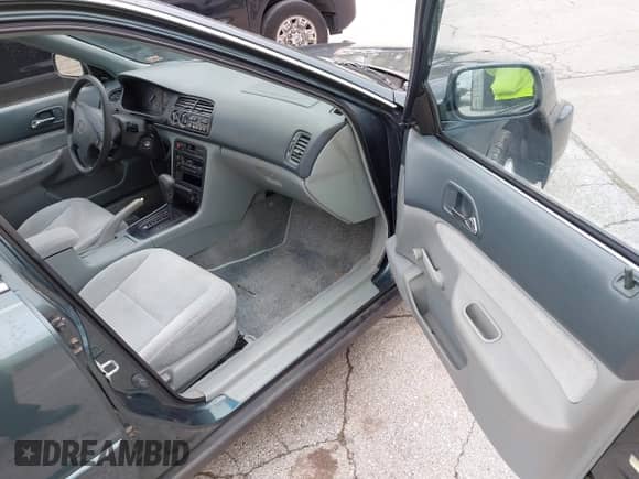 1997 Honda Accord Value с VIN 1HGCD5685VA163807, выставлен на аукционе IAAI как лот 43544143 с пробегом 263 311 миль миль и . История ставок и продаж доступна на DreamBid. Изображение 5.