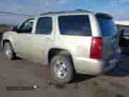 2014 Chevrolet Tahoe LS z VIN 1GNSKAE08ER161675, wystawiony jako IAAI lot #41859769 z przebiegiem 160 711 mil mil oraz . Historia ofert i sprzedaży dostępna na DreamBid. Obrazek 3.