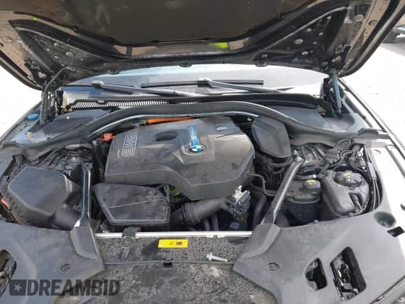 2018 BMW 5 Series 530e with VIN WBAJA9C56JG623108, listed as a IAAI auction lot 43033897 with 117,421 mi miles and . Bid and sale history available at DreamBid. Image 10.