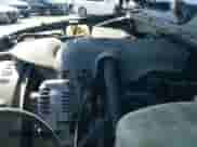 2005 Chevrolet Silverado 1500HD LT z VIN 1GCGK13U75F854050, wystawiony jako IAAI lot #41986318 z przebiegiem 146 818 mil mil oraz . Historia ofert i sprzedaży dostępna na DreamBid. Obrazek 20.