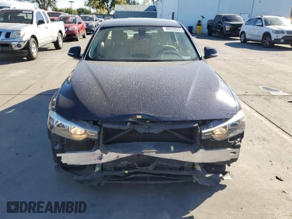 2014 BMW 3 Series 328d с VIN WBA3D3C56EK153033, выставлен на аукционе Copart как лот 82242045 с пробегом 112 291 миль миль и Списание • Salvage title. История ставок и продаж доступна на DreamBid. Изображение 5.