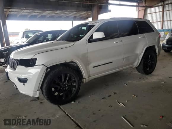 2018 Jeep Grand Cherokee Laredo E z VIN 1C4RJFAG5JC444039, wystawiony jako Copart lot #86150075 z przebiegiem 70 629 mil mil oraz Szkoda całkowita • Salvage title. Historia ofert i sprzedaży dostępna na DreamBid. Obrazek 1.
